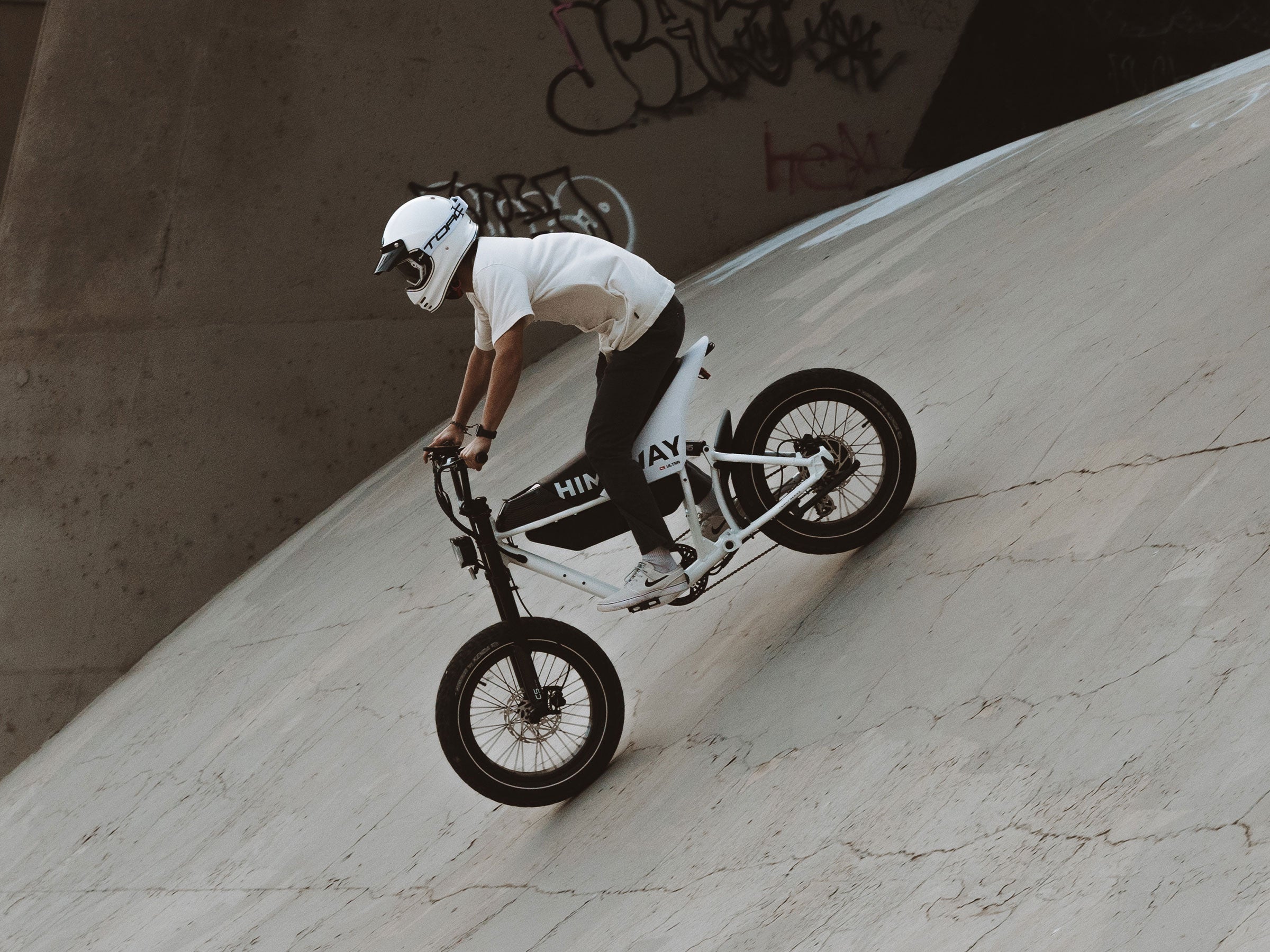 Himiway C5 Electric Motorbike  Electric Bikes Paradise