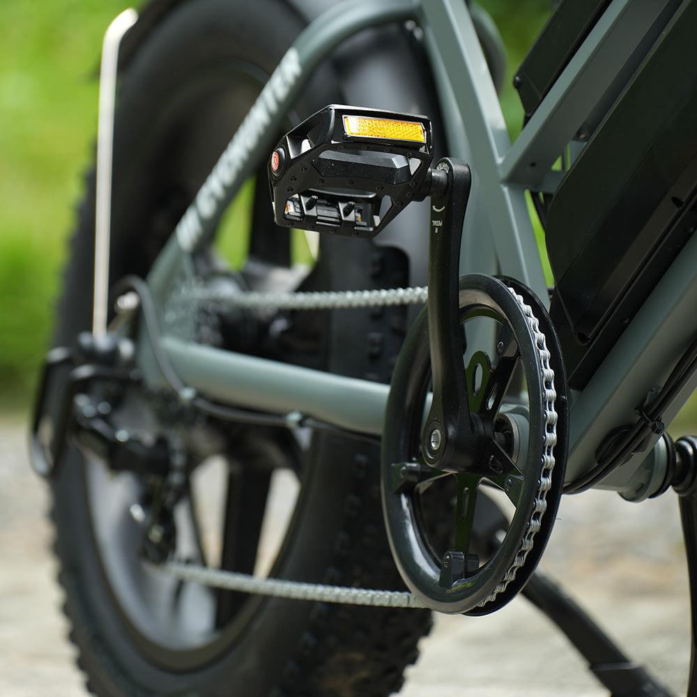 Cycrown CycHunter Moped-Style Electric Bike