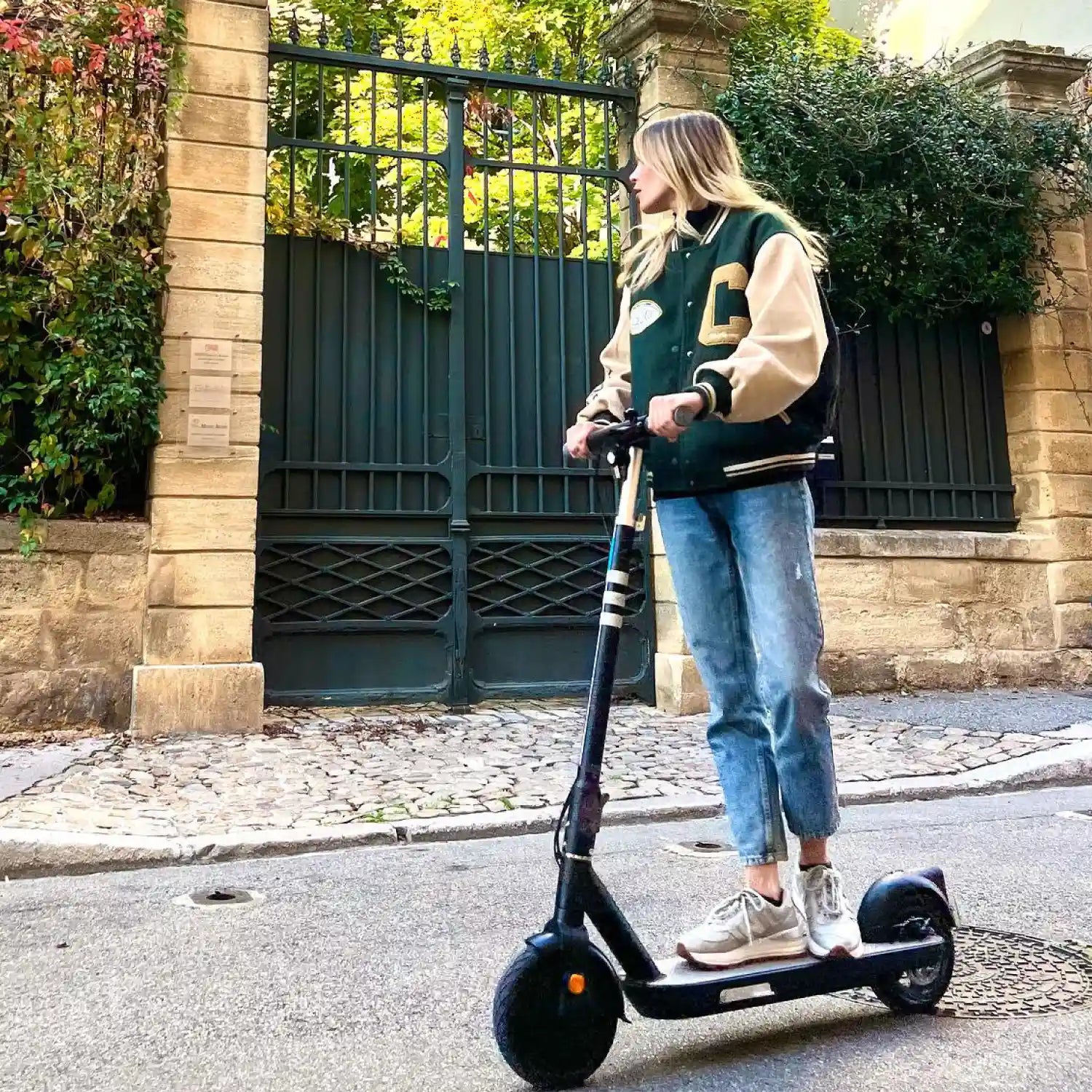 OKAI NEON Lite ES10 Entry-Level Electric Scooter