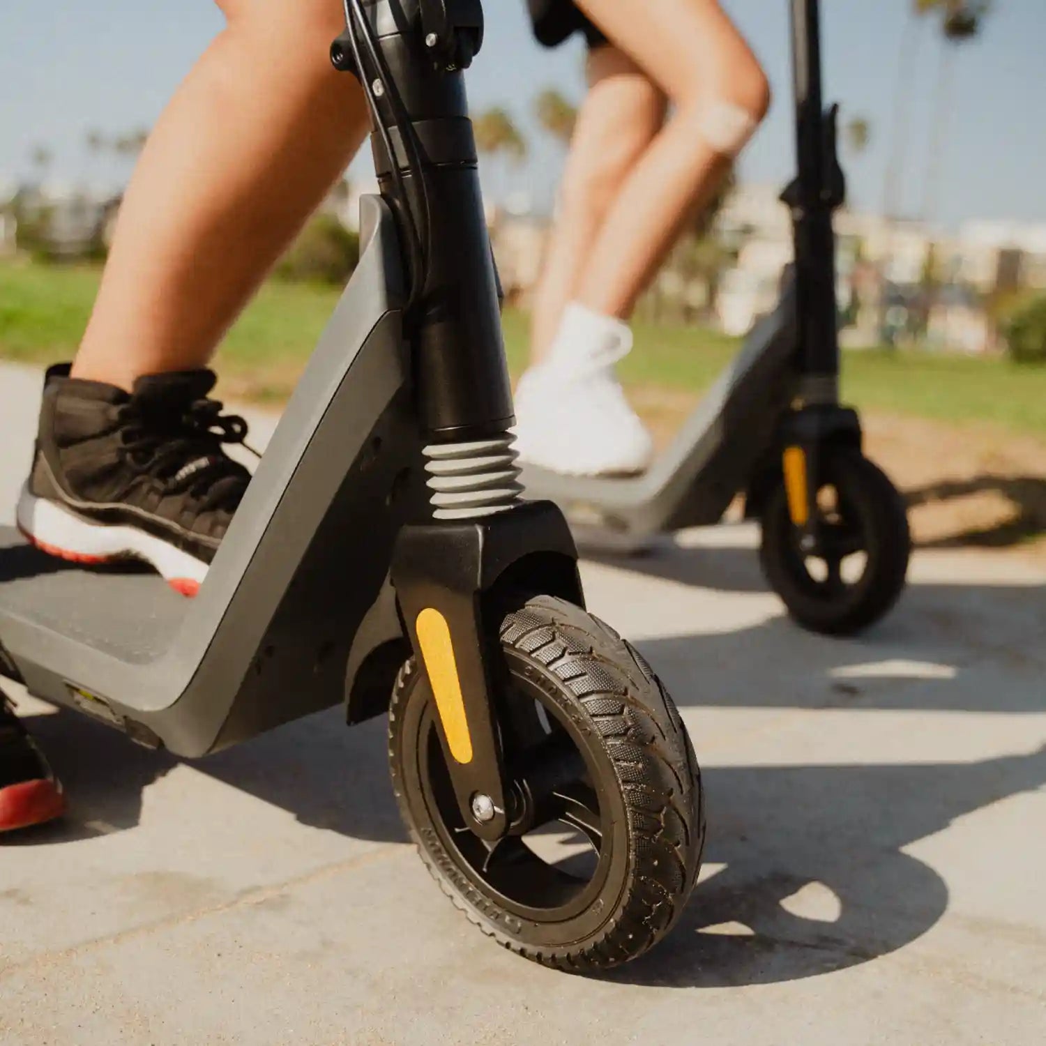 OKAI Zippy ES51 Lightweight Foldable Compact Commuter Electric Scooter