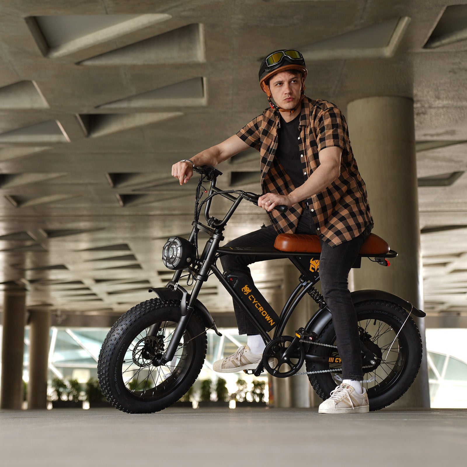 Cycrown CycRun Vintage Moped Electric Bike