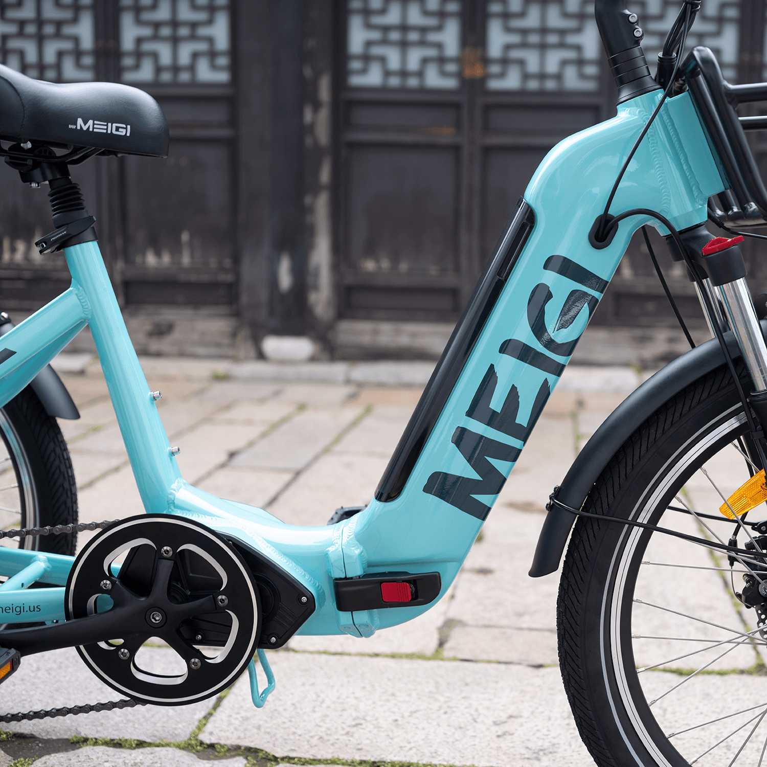 DWMEIGI MG2302 SILVERADO Urban Electric Tricycle 750W