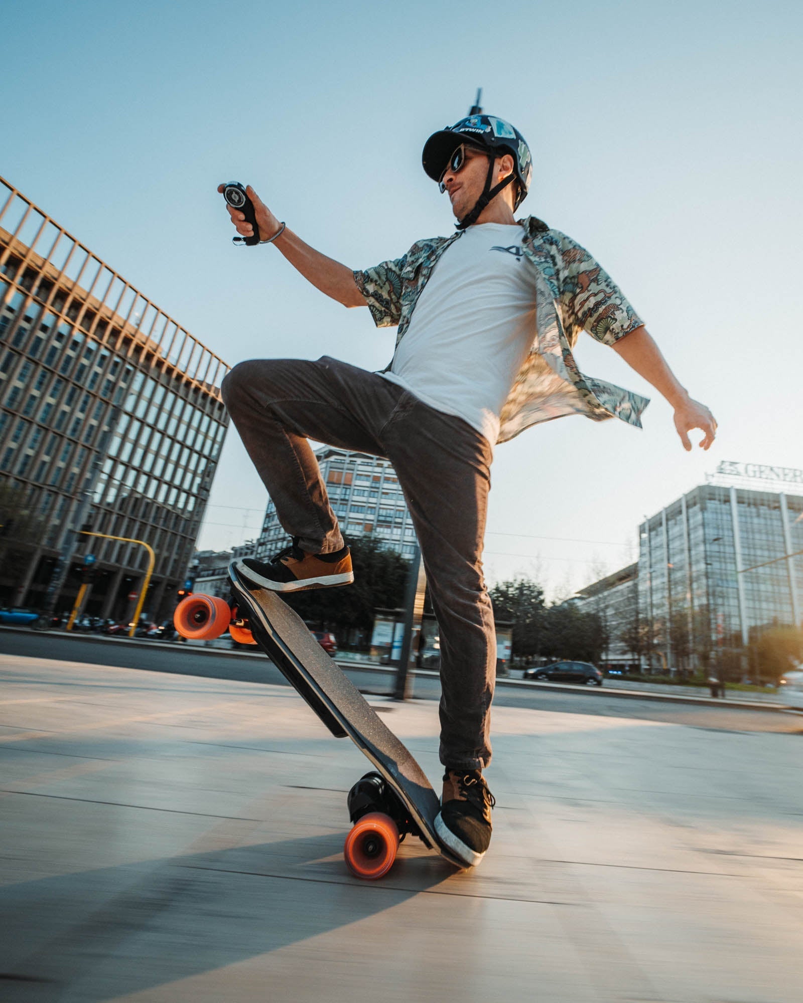 Exway Wave V2 Travel-Friendly Electric Skateboard